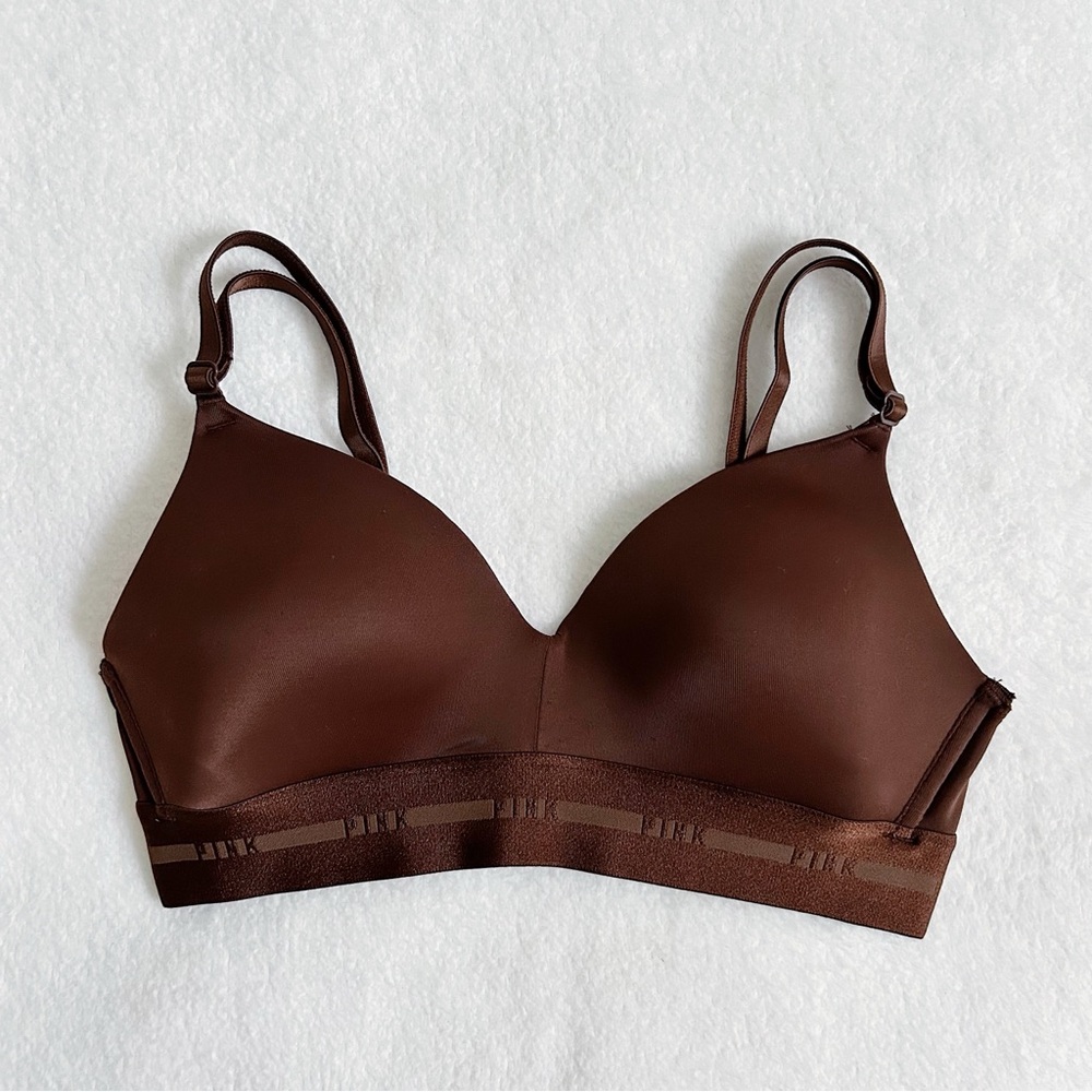 Victorias Secret PINK Wear Everywhere Lightly Lined Wireless T-Shirt Bra 32B